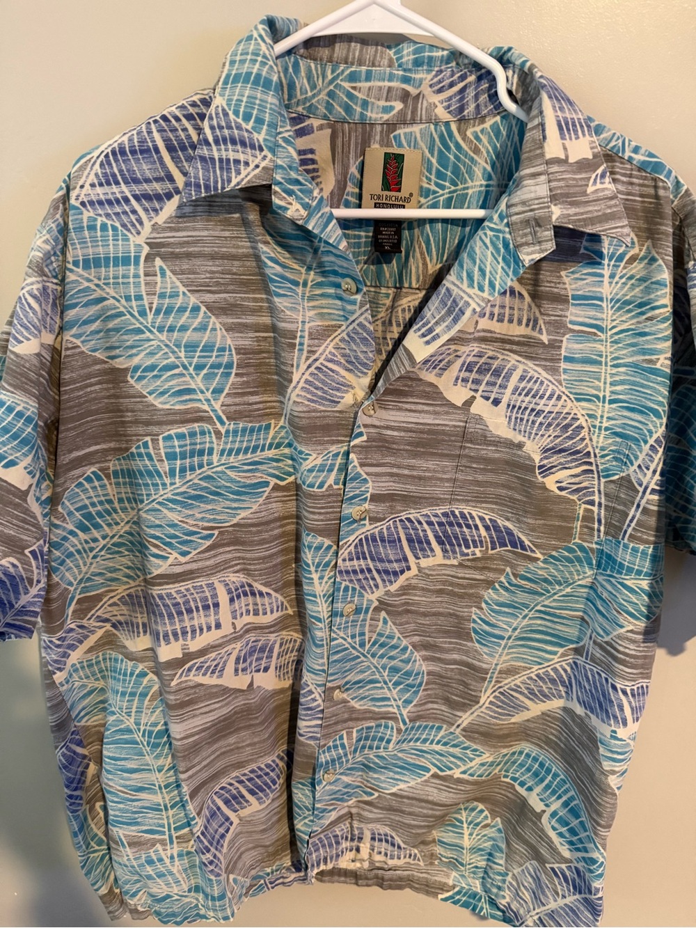 Tori Richard Blue and Gray Tropical Leaf Button-Down Shirt